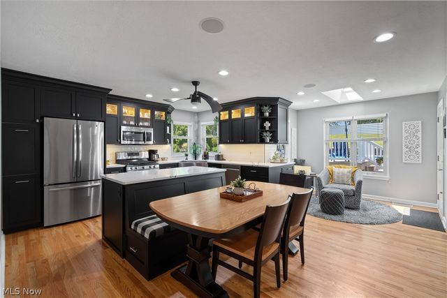 5043 Violet Knoll Avenue NE, Canton, OH 44705