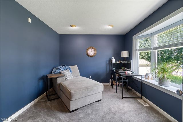 5043 Violet Knoll Avenue NE, Canton, OH 44705