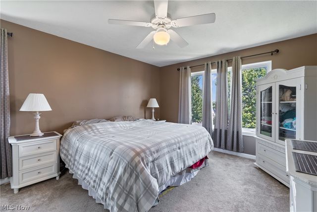 5043 Violet Knoll Avenue NE, Canton, OH 44705
