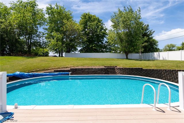 5043 Violet Knoll Avenue NE, Canton, OH 44705