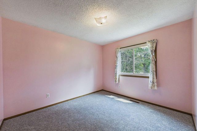 16112 Kettle River Boulevard NE, Columbus, MN 55025