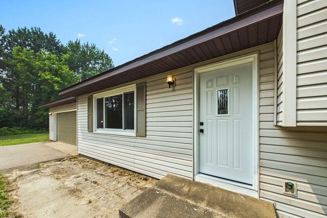 16112 Kettle River Boulevard NE, Columbus, MN 55025