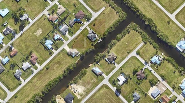 1810 NE 21st PL, Cape Coral, FL 33909