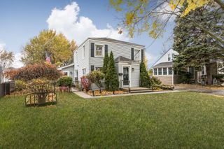 8120 N Washington Street, Niles, IL 60714