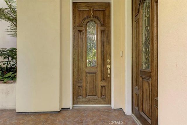 556 E Palm Avenue 102, Burbank, CA 91501