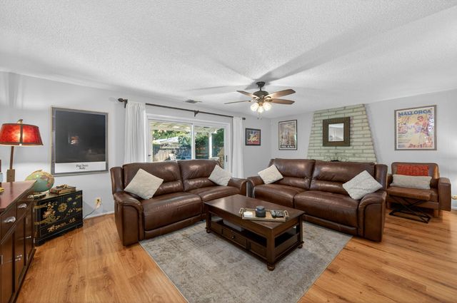 4486 N Hayston Avenue, Fresno, CA 93726