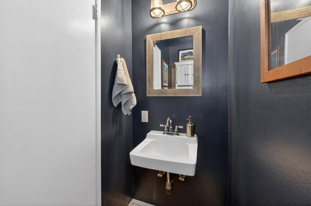 4486 N Hayston Avenue, Fresno, CA 93726