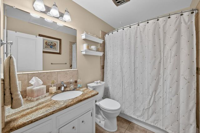 4486 N Hayston Avenue, Fresno, CA 93726