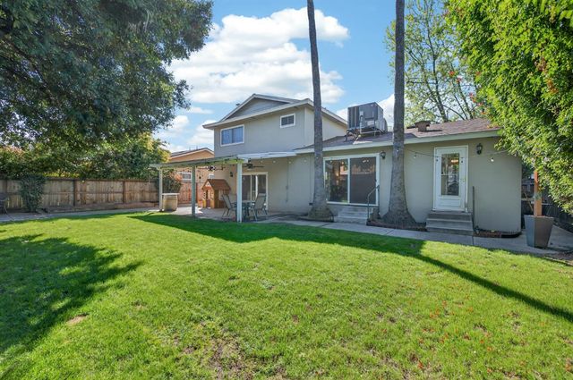 4486 N Hayston Avenue, Fresno, CA 93726