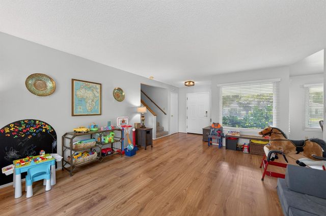 4486 N Hayston Avenue, Fresno, CA 93726