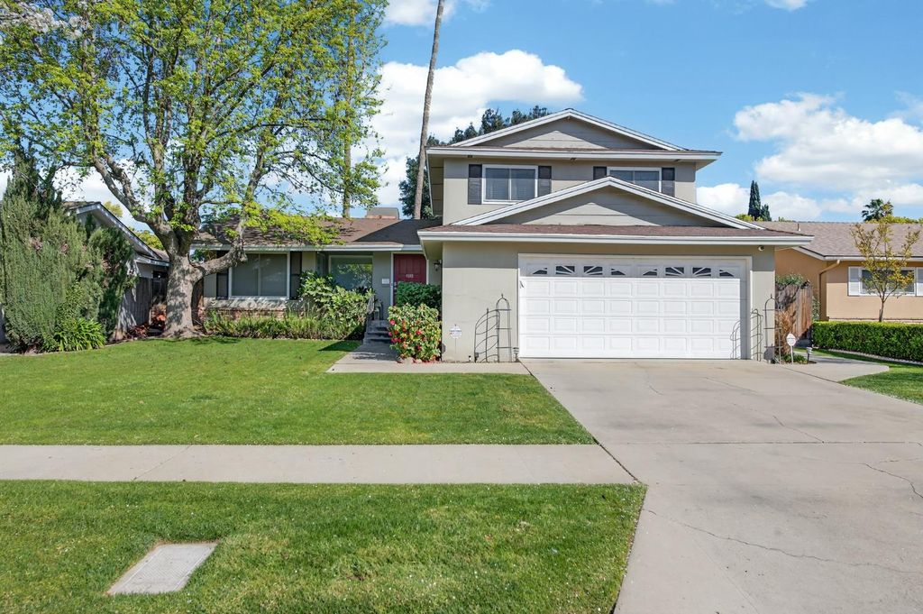 4486 N Hayston Avenue, Fresno, CA 93726