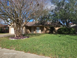 6715 La Puente, Houston, TX 77083