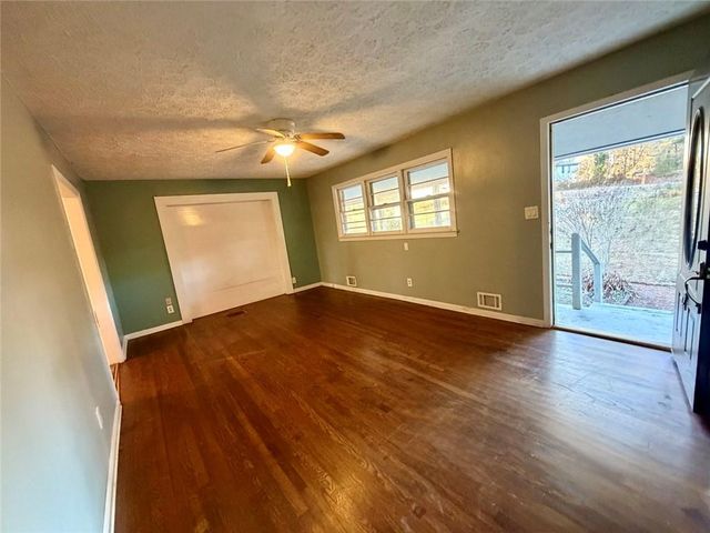 1756 Fairview Circle, Austell, GA 30106