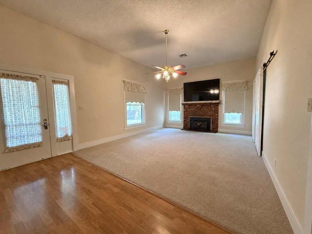 1708 S Wall Street, Belton, TX 76513