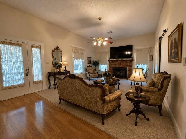 1708 S Wall Street, Belton, TX 76513