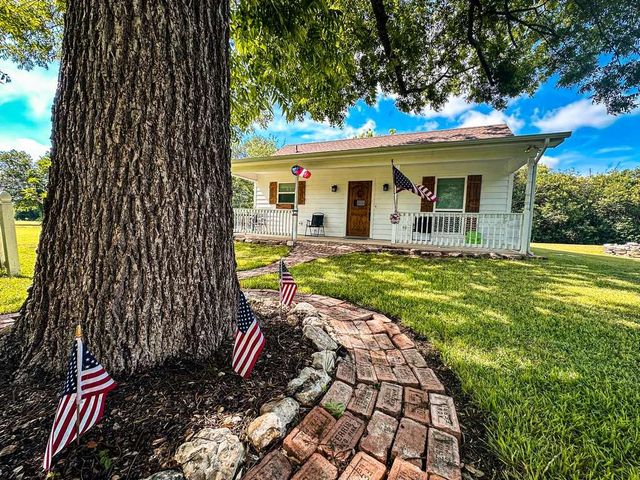 1708 S Wall Street, Belton, TX 76513