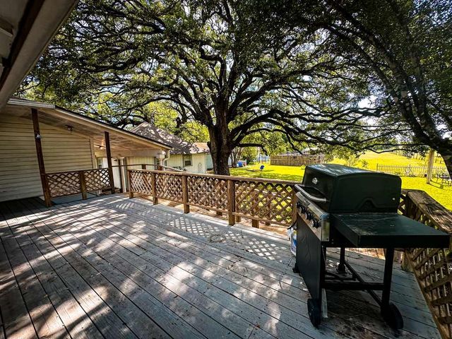 1708 S Wall Street, Belton, TX 76513