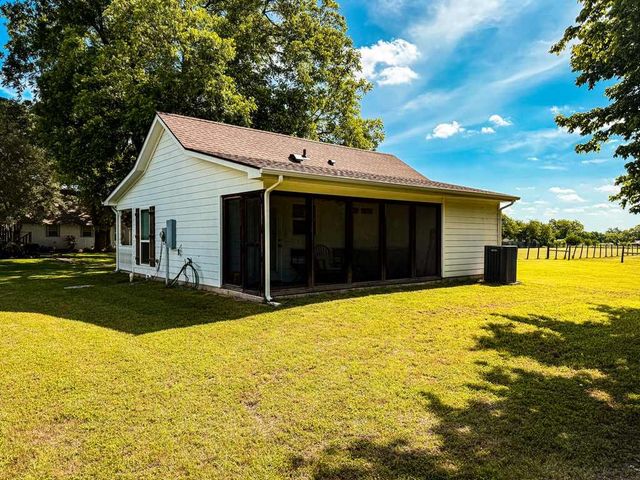 1708 S Wall Street, Belton, TX 76513