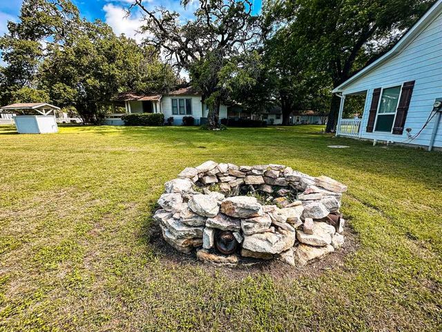 1708 S Wall Street, Belton, TX 76513