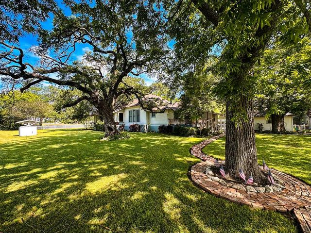 1708 S Wall Street, Belton, TX 76513