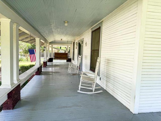 1708 S Wall Street, Belton, TX 76513