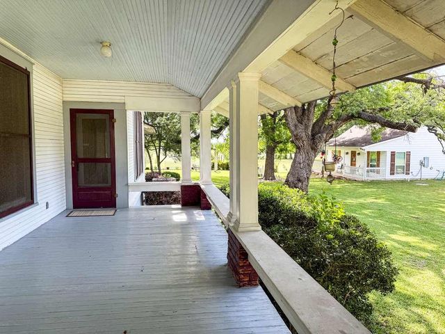 1708 S Wall Street, Belton, TX 76513