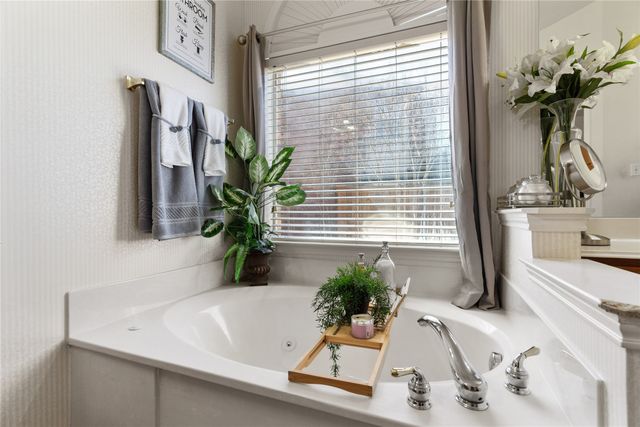 6725 Woodcrest Lane, Sachse, TX 75048