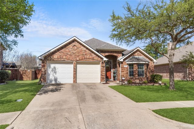 6725 Woodcrest Lane, Sachse, TX 75048