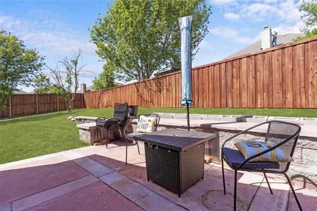 6725 Woodcrest Lane, Sachse, TX 75048