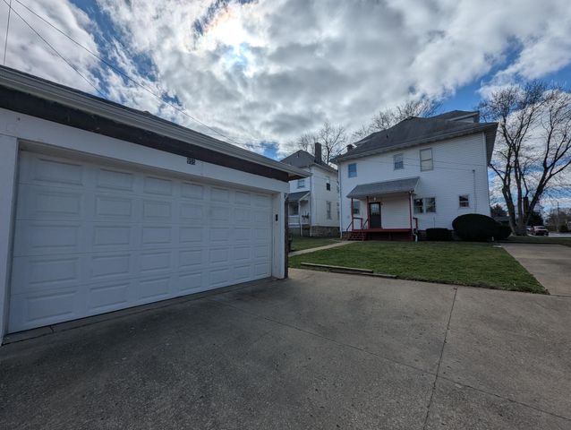 955 Adair Avenue, Zanesville, OH 43701