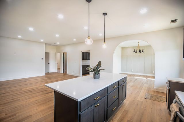155 Mitchell ST, Hohenwald, TN 38462