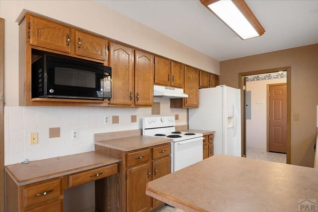 429 E Maher Dr, Pueblo West, CO 81007