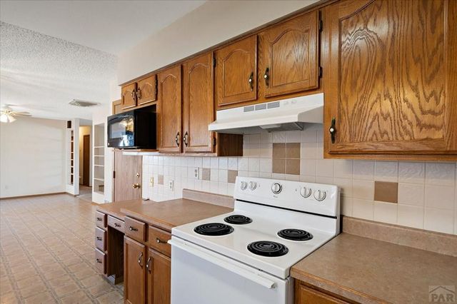 429 E Maher Dr, Pueblo West, CO 81007