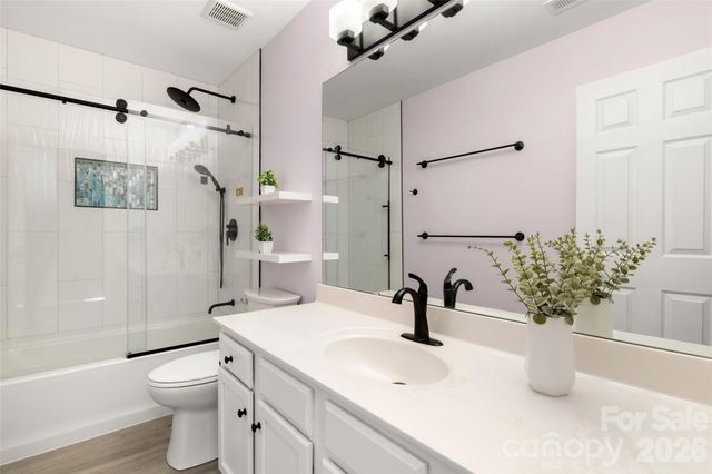 1828 Kilkenny Drive, Clover, SC 29710