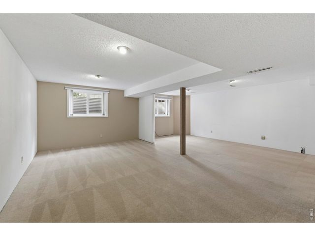 2949 Silverwood Dr, Fort Collins, CO 80525