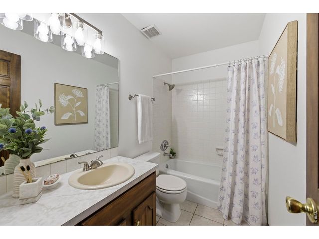 2949 Silverwood Dr, Fort Collins, CO 80525