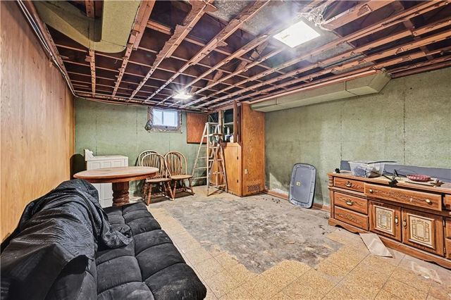 5015 N Chelsea Avenue, Kansas City, MO 64119