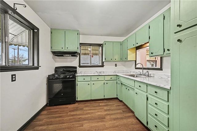 5015 N Chelsea Avenue, Kansas City, MO 64119