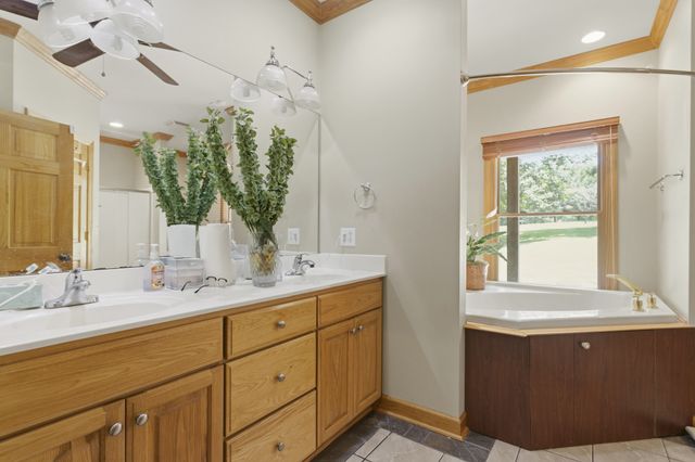 115 Long Point Dr, Rock Island, TN 38581