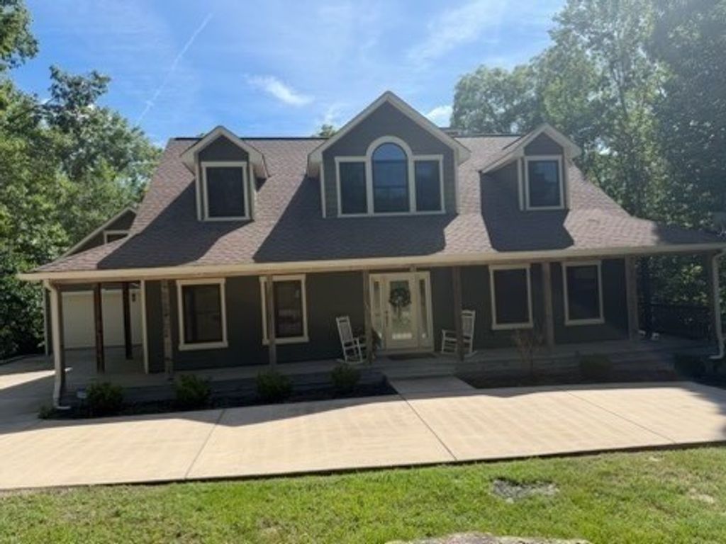 115 Long Point Dr, Rock Island, TN 38581