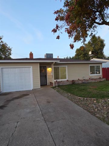 1787 La Jolla Dr, Stockton, CA 95204
