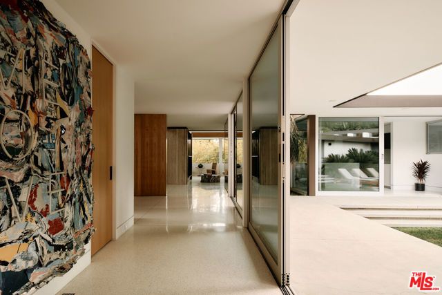 1061 Loma Vista Drive, Beverly Hills, CA 90210