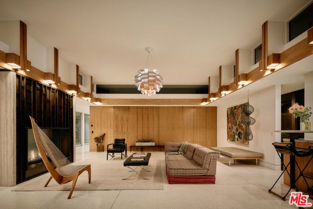 1061 Loma Vista Drive, Beverly Hills, CA 90210
