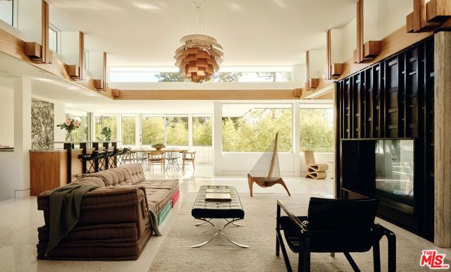 1061 Loma Vista Drive, Beverly Hills, CA 90210