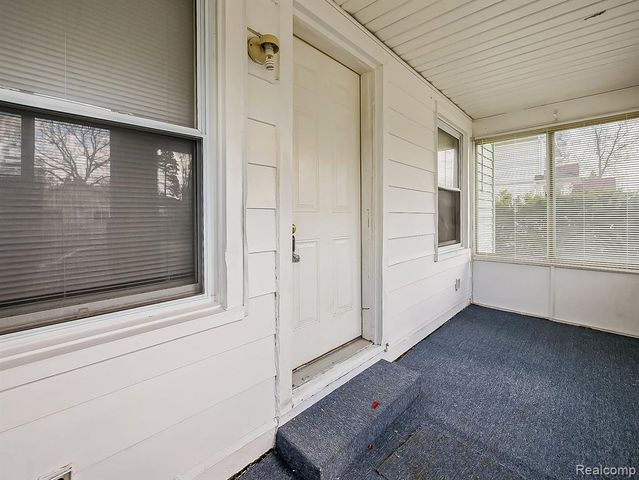 245 S Edith Street, Pontiac, MI 48342