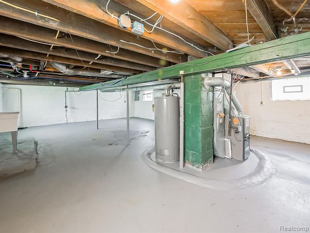 245 S Edith Street, Pontiac, MI 48342