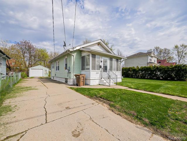 245 S Edith Street, Pontiac, MI 48342