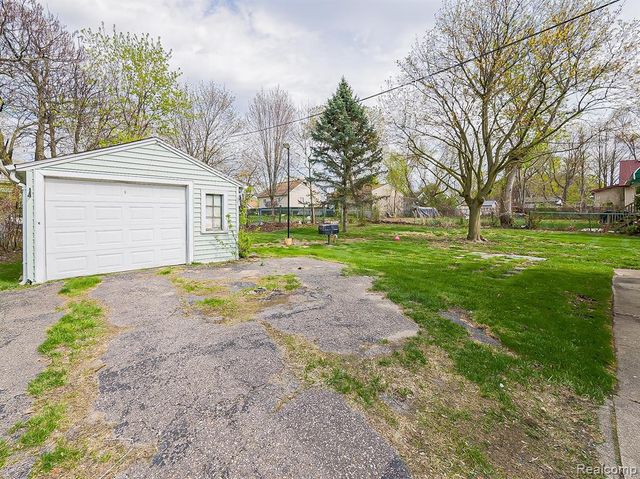 245 S Edith Street, Pontiac, MI 48342