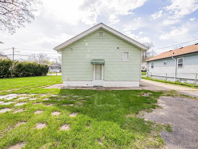 245 S Edith Street, Pontiac, MI 48342