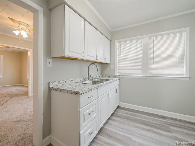 245 S Edith Street, Pontiac, MI 48342